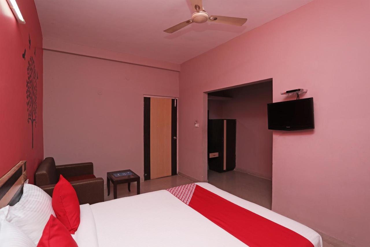 Oyo 6274 Hotel Janaki Residency Puri Bagian luar foto