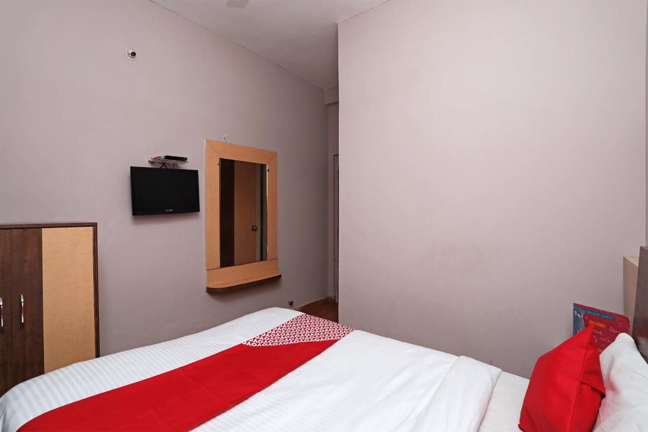 Oyo 6274 Hotel Janaki Residency Puri Bagian luar foto