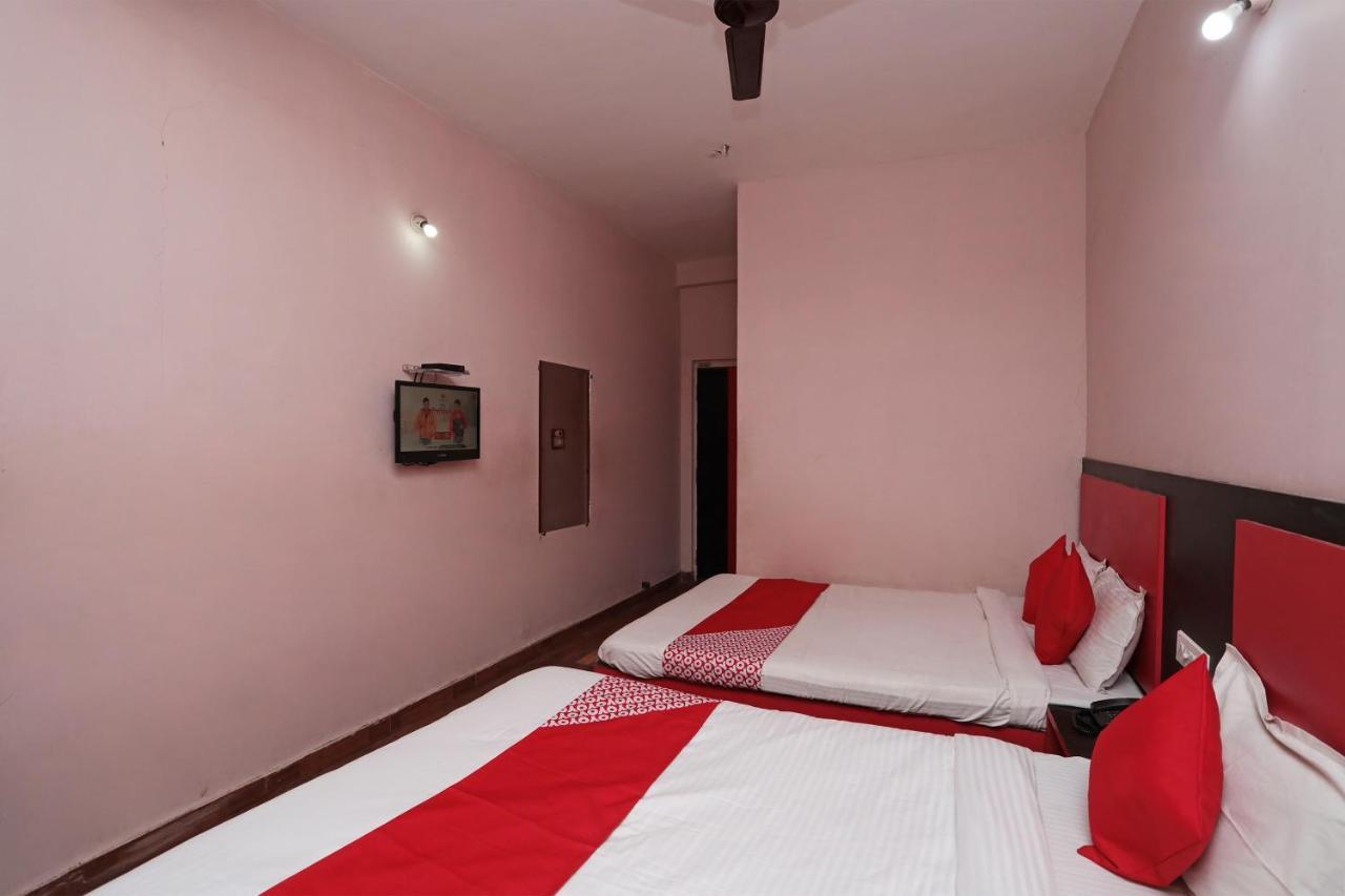 Oyo 6274 Hotel Janaki Residency Puri Bagian luar foto