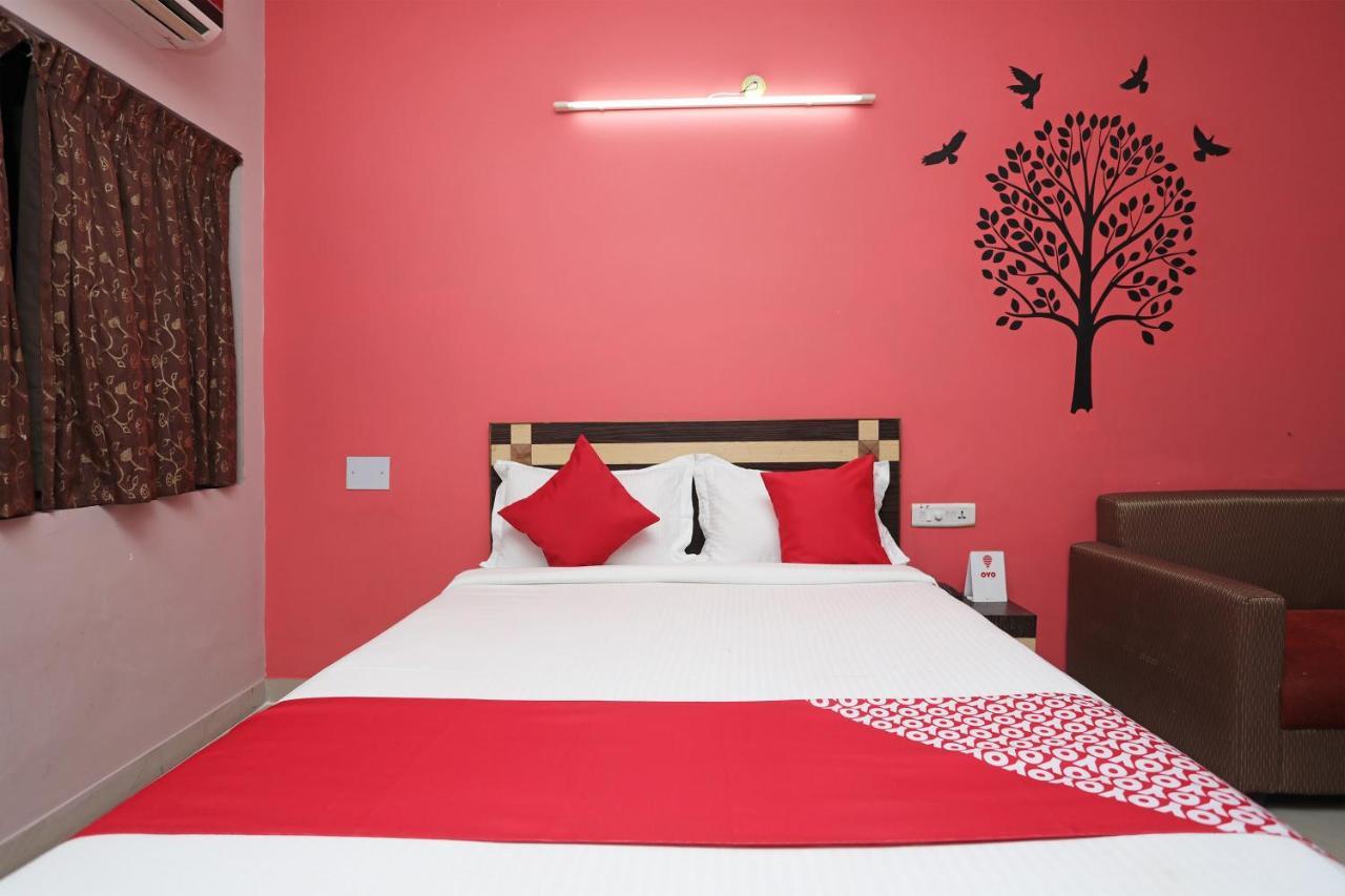 Oyo 6274 Hotel Janaki Residency Puri Bagian luar foto