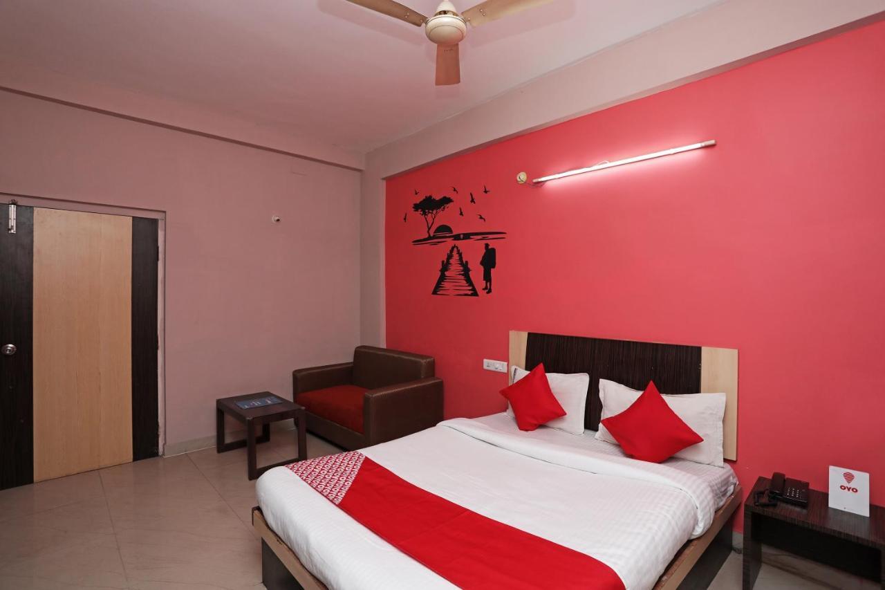 Oyo 6274 Hotel Janaki Residency Puri Bagian luar foto